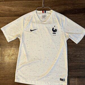 Nike France 2018/19 2-Star Away Shirt